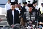 Capres-PDIP-Ganjar-Pranowo-kiri-dan-Presiden-Joko-Jokowi-Widodo.jpg