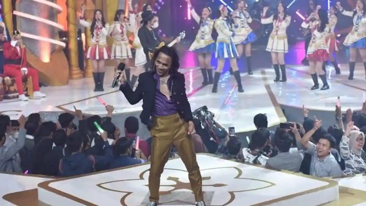 JKT48 Ajak Slank Goyang 'Fortune Cookie in Love' di Konser Spekta 3 Dekade