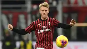 Bek-gaek-Simon-Kjaer-yang-umumkan-resmi-hengkang-dari-AC-Milan.jpg
