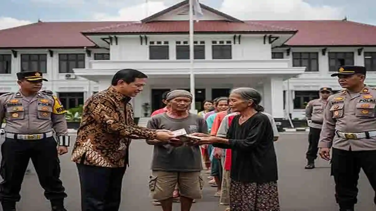 Cara Cek NIK KTP Apakah Terdaftar Bansos 2025 BSU Subsidi Upah hingga PKH, Ikuti Langkah Ini