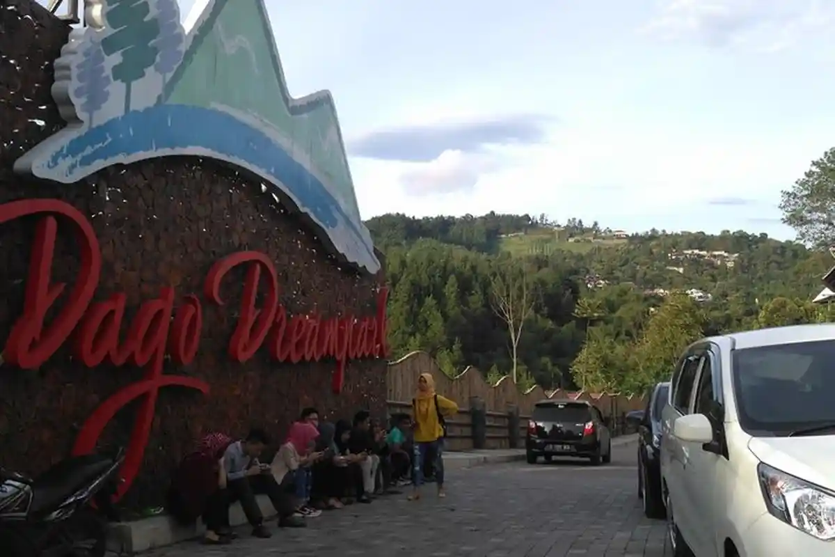 7 Tempat Wisata Alam di Bandung Terpopuler, Cocok Datang Bareng Keluarga saat Liburan Sekolah