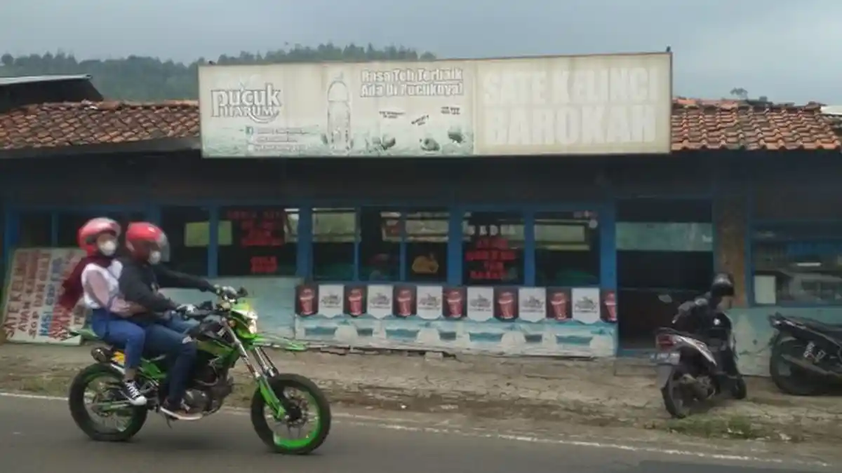 Penjual Sate Kelinci di Lembang Menjerit Karena Pandemi, Pernah Tak Laku Satu Porsi Pun dalam 3 Hari