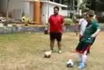Vijaya Fitriyasa Sambangi Latihan Tim Garuda INAF