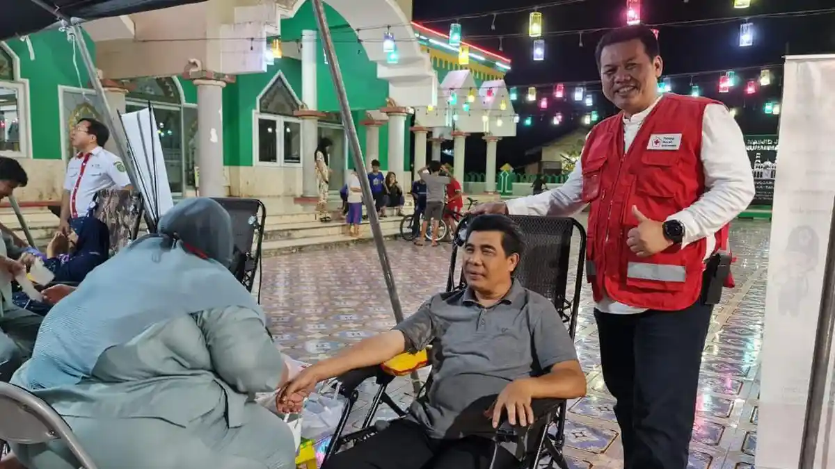 Ramadhan, PMI Kutai Kartanegara Jemput Bola Donor Darah Malam Hari ke Masjid