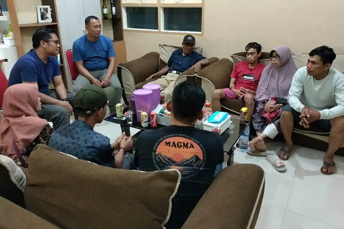 Jadi DPO Seminggu Usai Terlibat Perkelahian Maut, Pemuda Darul Imarah Diserahkan Keluarga ke Polisi