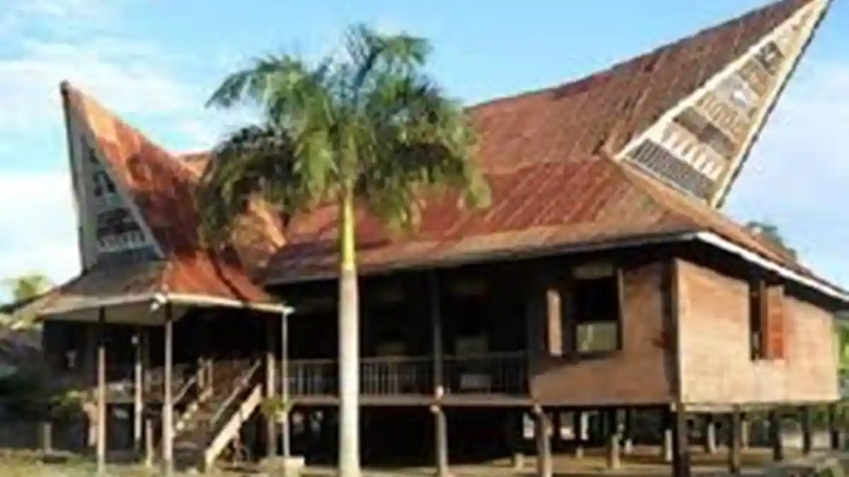 TRI BUN-MEDAN-WIKI: Orang Mandailing Menyebutnya Bagas Godang