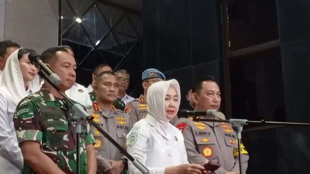 BMKG Ingatkan Cuaca Buruk saat Idulfitri, Dwikorita: Waspada Buat Penerbangan ya