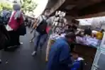 PKL Okupasi Jalan di Pasar Asemka Jakarta