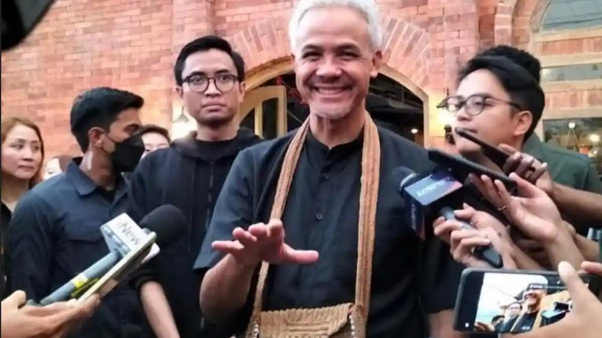 Berantas Kemiskinan, Ganjar-Mahfud Buka Akses bagi Anak Miskin Capai Gelar Sarjana