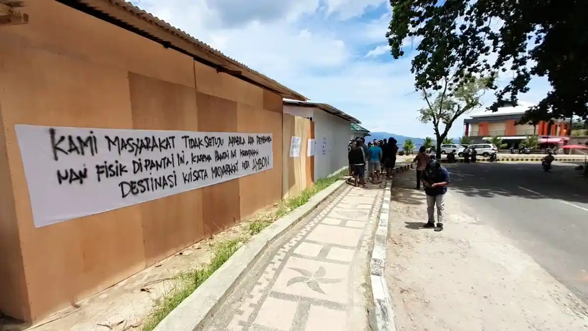Warga Air Salobar Protes Adanya Pembangunan Di Kawasan Water Front City