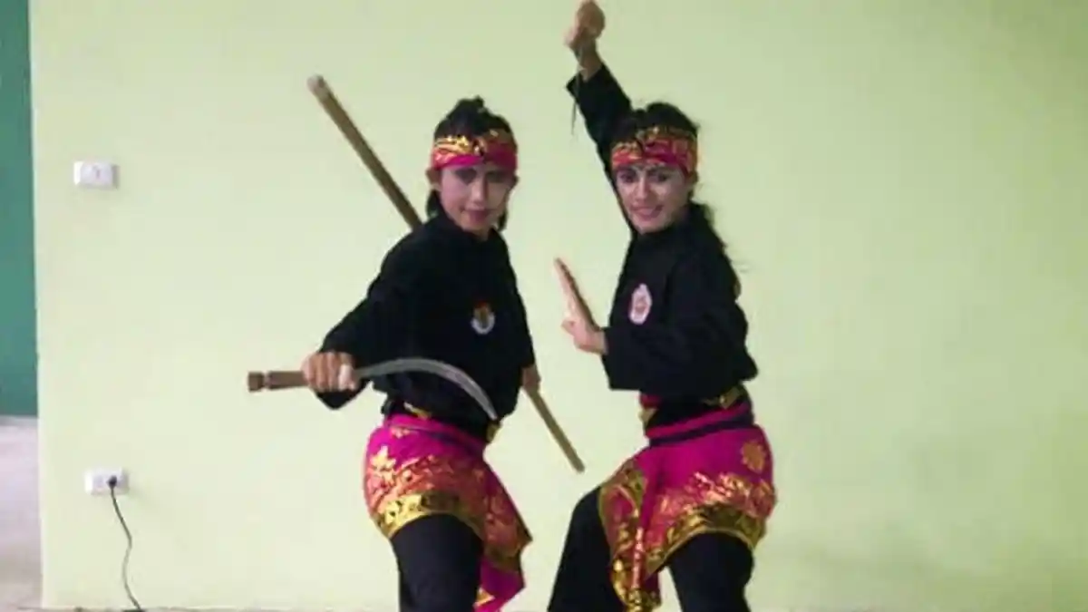 Emas Indonesia Kembali Bertambah dari Pencak Silat Ganda Putri