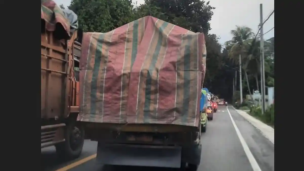 Sempat Sebabkan Macet, Evakuasi Truk Rusak di Tikungan Tirtanadi Sibolangit Terkendala Jalan Sempit