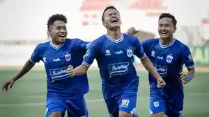 Para-pemain-PSIS-Semarang-berselebrasi-setelah-mencetak-go.jpg