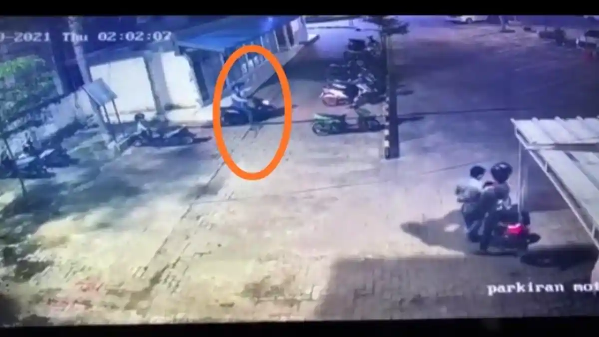 Motor Petugas Kebersihan Kereta Raib di Stasiun KA Tanjungkarang