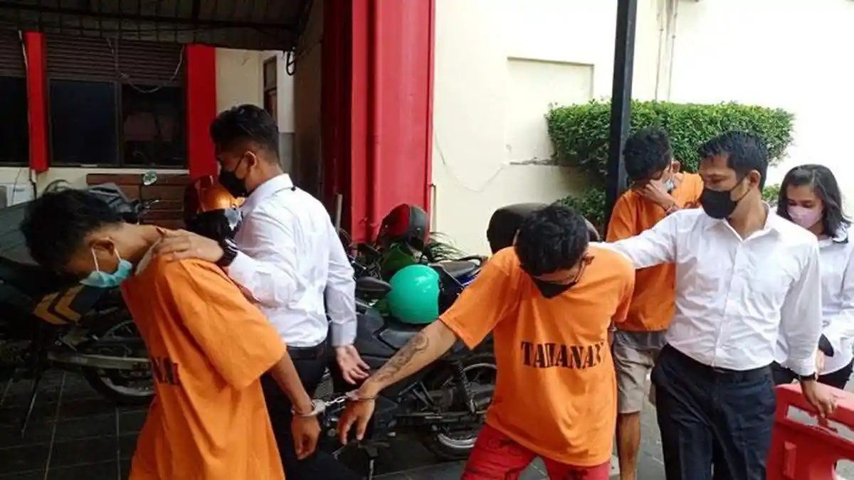 Dua Pelaku Spesialis Curanmor di Batam dan Satu Penadah Dibekuk Polisi