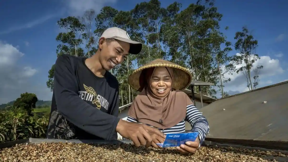 Sebagai Pemimpin Layanan Bagi UMKM, BRI Raih Penghargaan Internasional Best SME Bank in Indonesia