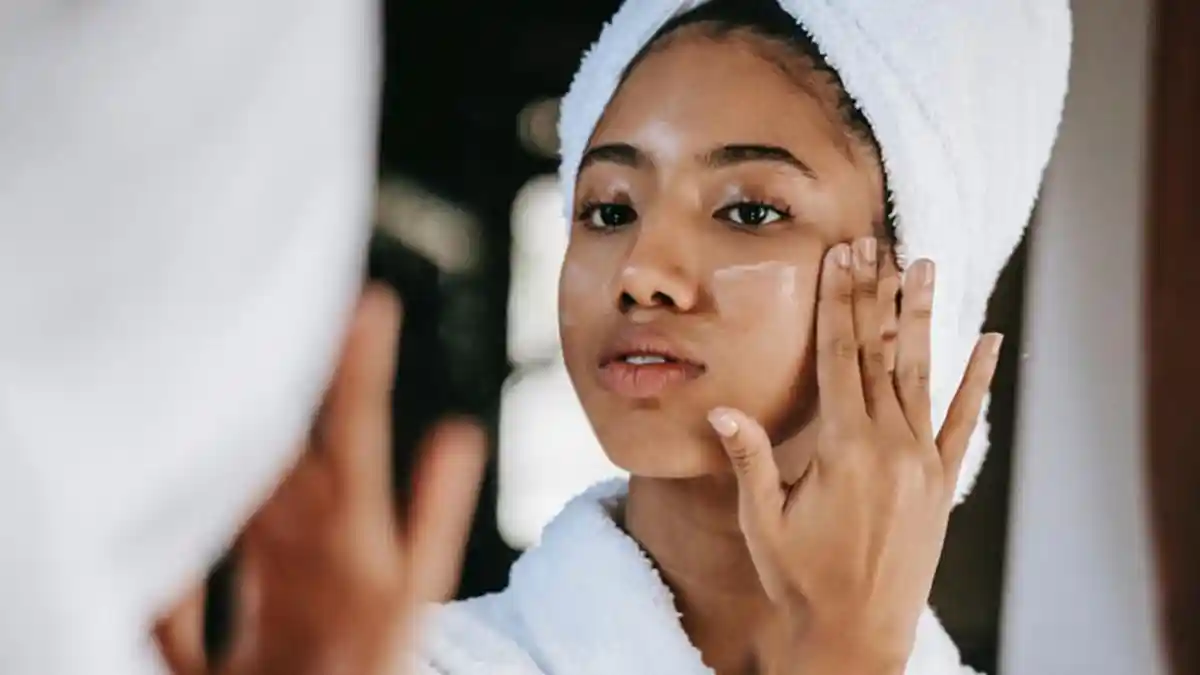 4 Langkah Basic Skincare Buat Kamu Tampil Lebih Percaya Diri
