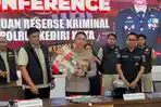 Kapolres-Kediri-Kota-AKBP-Dr-Anggi-Saputra-Ibrahim-saat-konferensi-pers-Selasa-262026.jpg