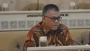 ANGGOTA-DPR-Anggota-DPR-RI-Giri-Ramanda-Kiemas-Giri-Ramanda-anggota.jpg