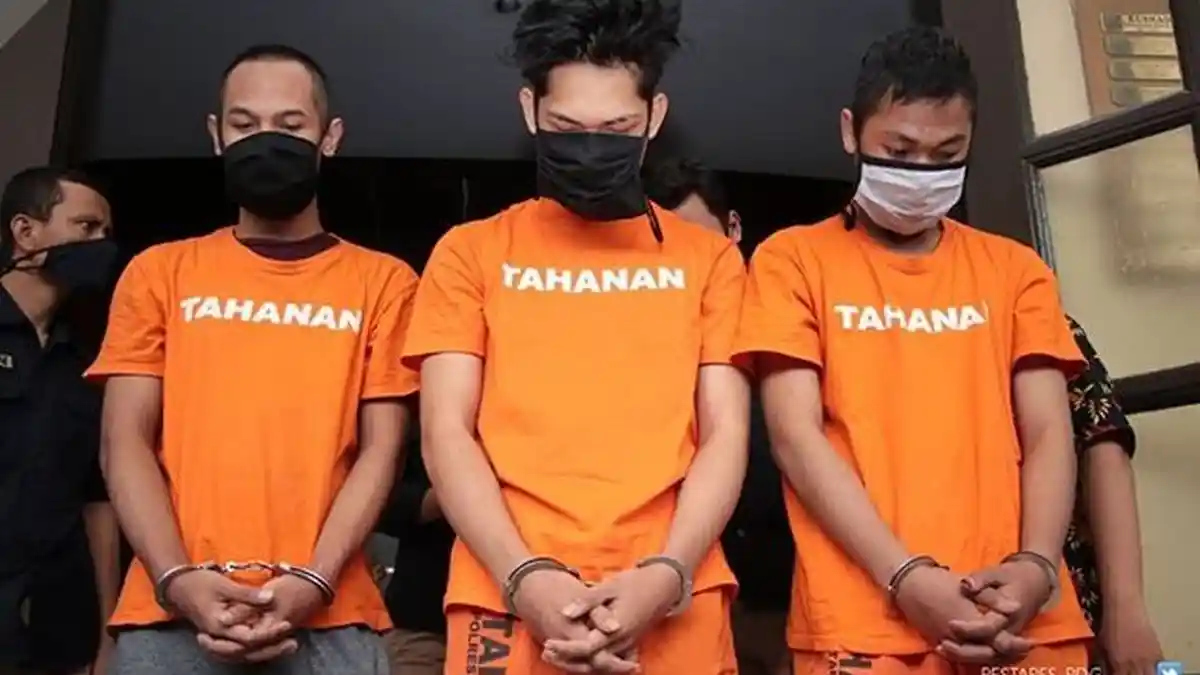 Polisi Beberkan Kronologi Ferdian Paleka Cs Bikin Video Sembako Sampah