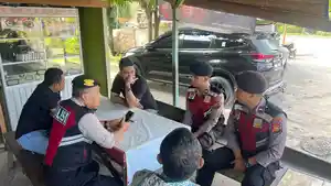 Polsek-Dumai-Timur-silaturahmi-Warga-Jalan-Kesuma.jpg