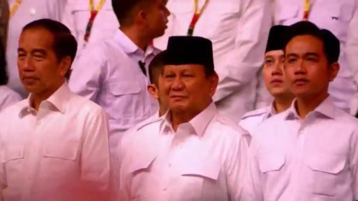 Prabowo Disebut Sebagai Presiden Terkuat, Jokowi : Dukungan Baik dari Rakyat Maupun dari DPR