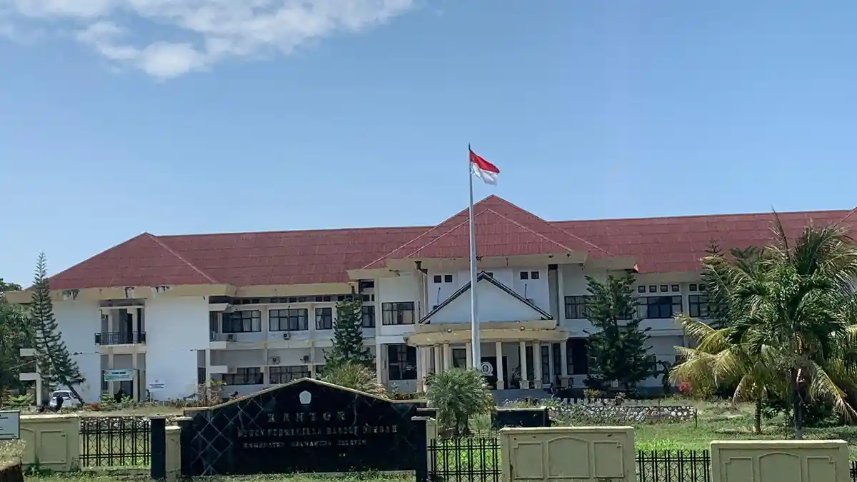 Belum Seminggu di Bacan,  30 Anggota DPRD Halmahera Selatan Terbang Lagi ke Jakarta