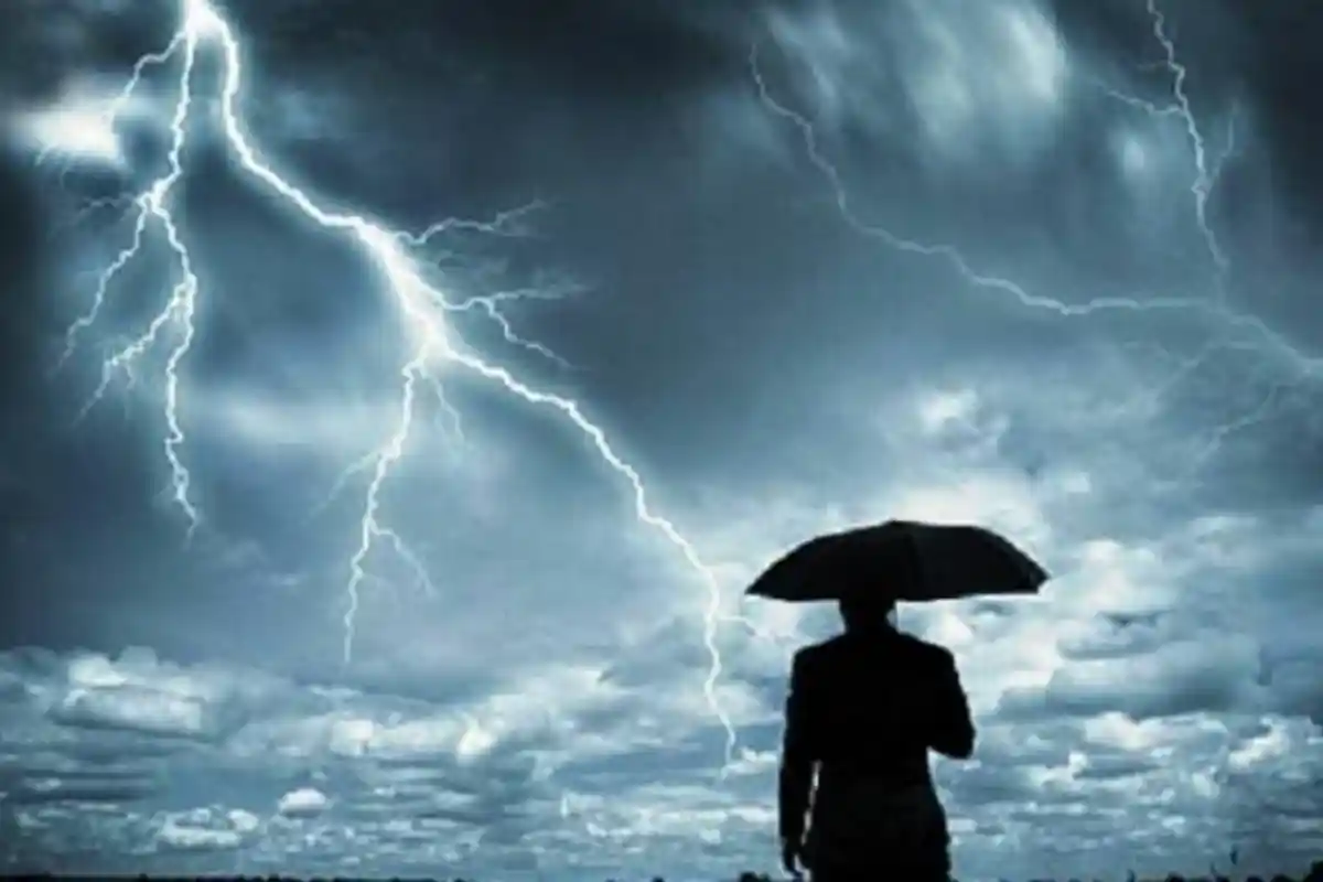 BMKG Predeksi  Enam Wilayah Sumba Timur Diguyur Hujan Bercampur Petir