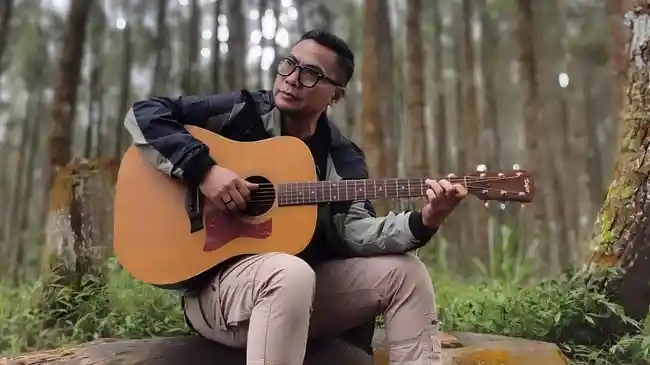 Kekaguman Ady pada Keindahan Alam Tertuang di Lagu 'Merbabu'