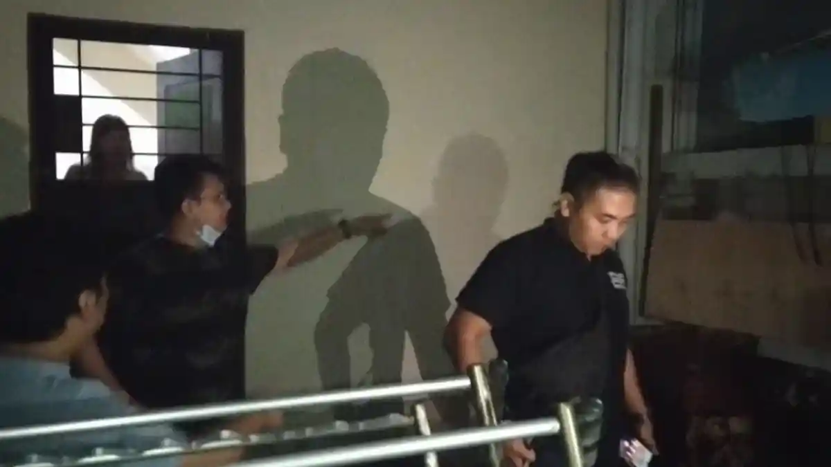 Lagi Periksa Kos-kosan, Tim Patroli Polresta Jambi Dikagetkan Suara Seng Terhempas, Ternyata