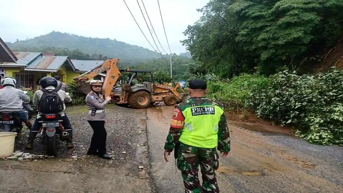POPULER Waspadai Sejumlah Titik Rawan Bencana di Sumbar| Rombongan Korem 032/Wirabraja ke Solsel