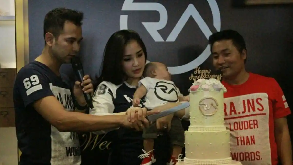 Nagita Slavina Puasa Sambil Menyusui Sampai Kering