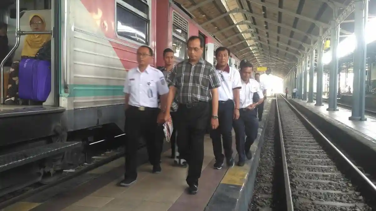 Berkunjung ke Solo, Menhub Janjikan Kereta Api Bandara Bakal Selesai pada Februari 2019