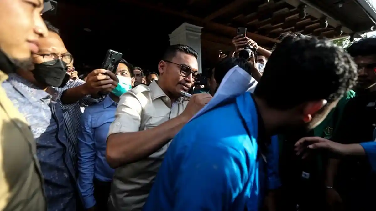 Sambut Massa Unjuk Rasa, Plt Ketua Safaruddin: DPRA Satu Suara dengan Kalian