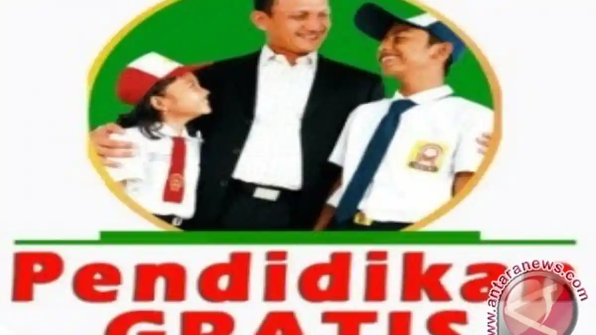 Pemulung Dirikan Dua Sekolah Gratis di Kupang