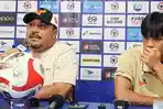 Pelatih-Semen-Padang-FC-Imran-Nahumarury-852026.jpg