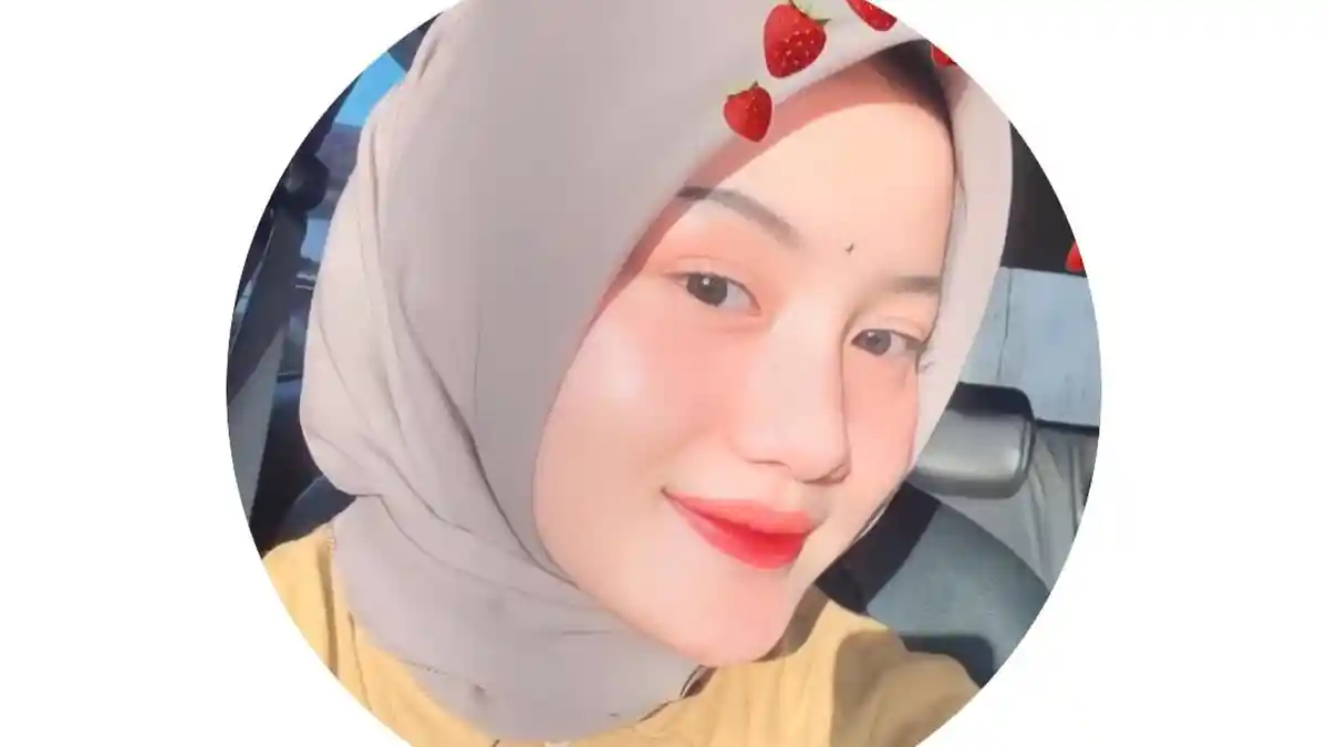 Ayah Wisudawan Enggan Berfoto karena Kucel, Minta Difoto Setelah Mandi