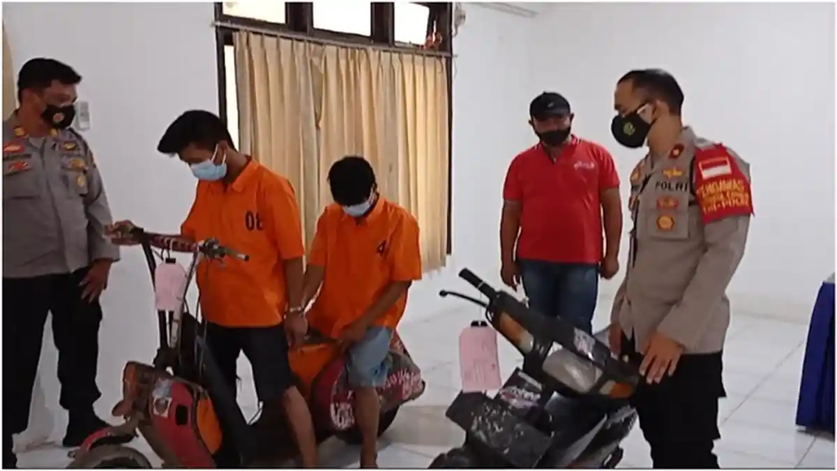 Dua Pemuda Saudara Kembar di Palembang Curi Motor Vespa Anak Punk, 'Kami Dendam Pernah Dikeroyok'
