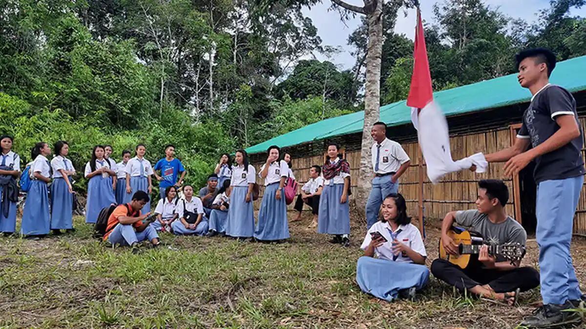 Deni Bangga Belajar di Sekolah Bambu, 12 Siswa Pilih Berhenti