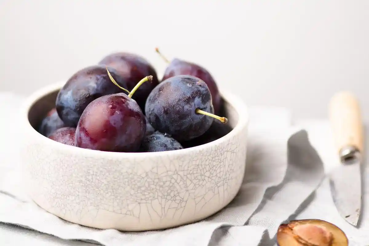 Menu Diet Buah Plum Bisa Menjaga Berat Badan Tetap Ideal, Rasanya Enak dan Bikin Kenyang Lebih Lama