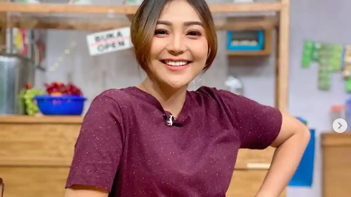 BIODATA Chacha Sherly, Artis Eks Trio Macan Meninggal Dunia karena Tabrakan dengan Bus di Tol