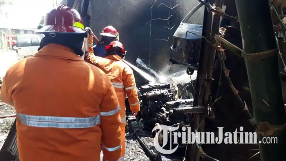 Perkuat Damkar, Pemkot Surabaya Berencana Tambah Armada Motor Pemadam, Risma: Pakai Motor Trail