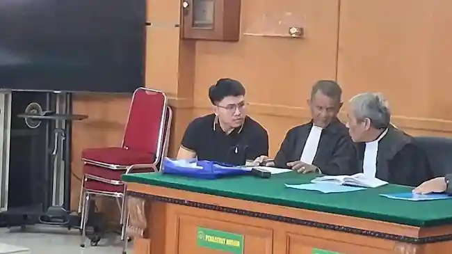 Resbob Divonis 2,5 Tahun Penjara Dalam Kasus Ujaran Kebencian, Sindir Hakim Setelah Dengar Putusan