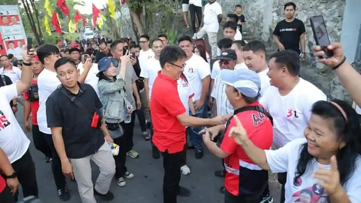 Pilkada Manado 2024, Lantik Empat Relawan, Andrei Angouw - Richard Sualang Titip Pesan Sejuk