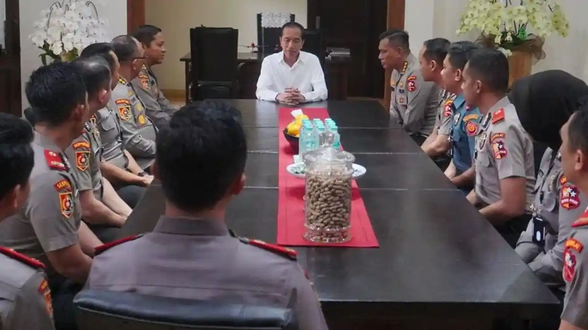 Apa Alasan Joko Widodo Beri Arahan Peserta Sespimen Polri di Rumahnya?