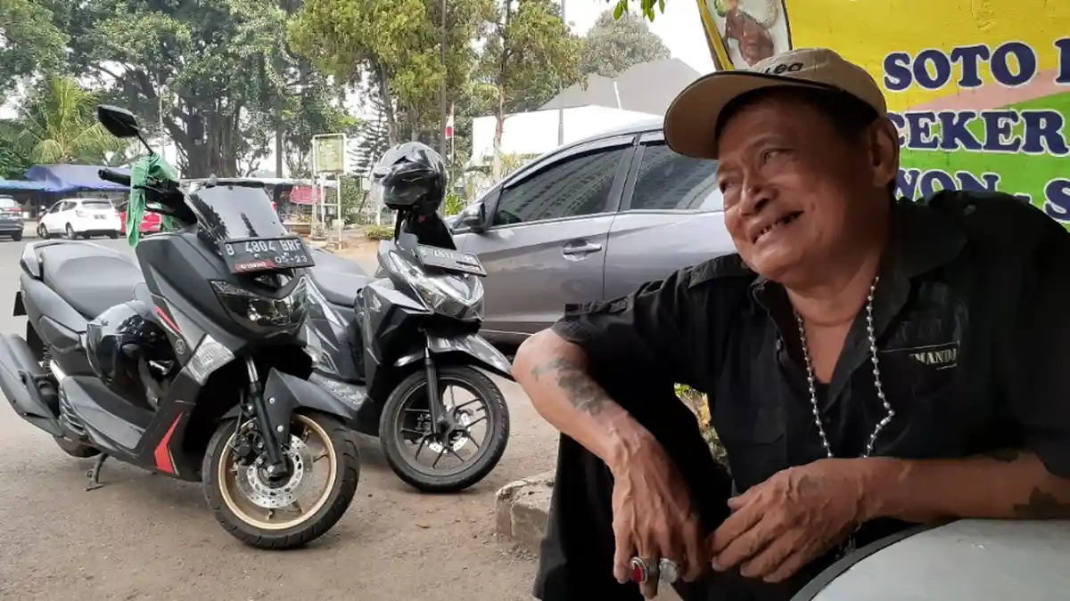 Pria Tewas di Dalam Mobil Ternyata Sopir Taksi Online, Sering Mangkal di TPU Menteng Pulo
