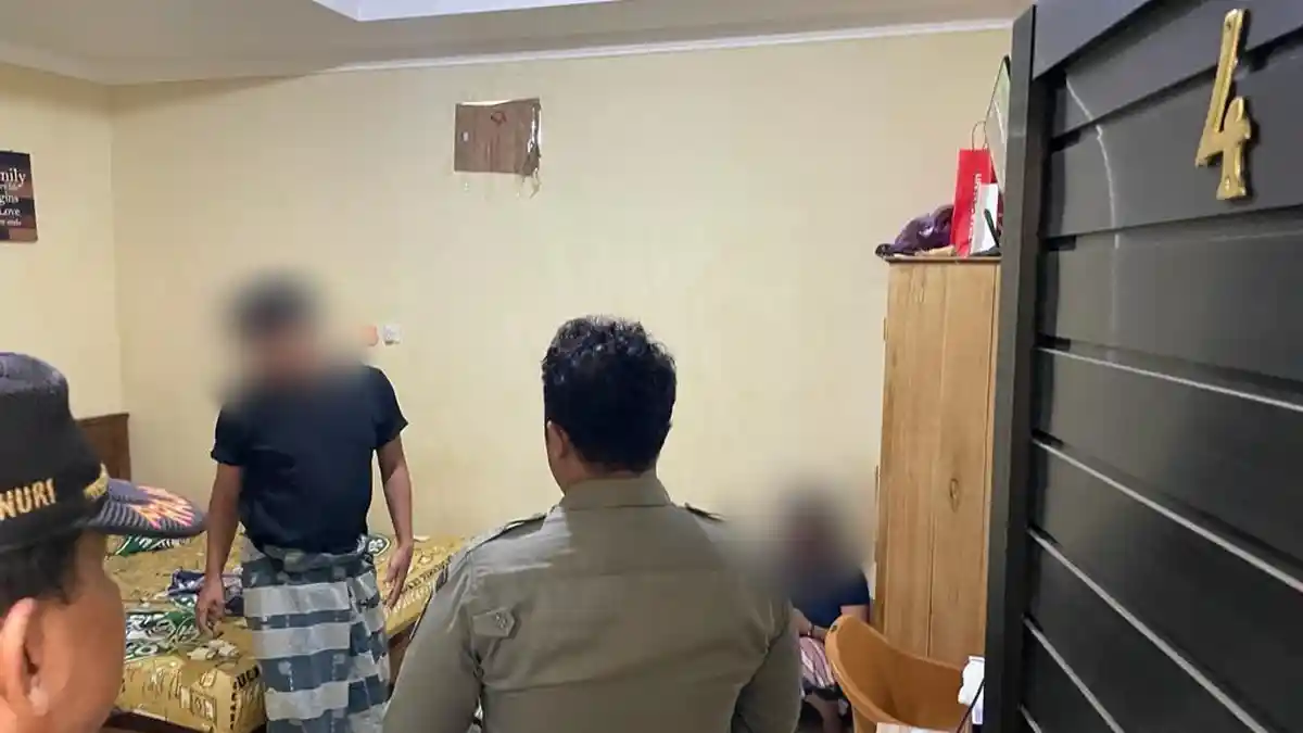 Razia Kos Mesum, Satpol PP Pati Gelandang Sejoli Bukan Pasangan Sah
