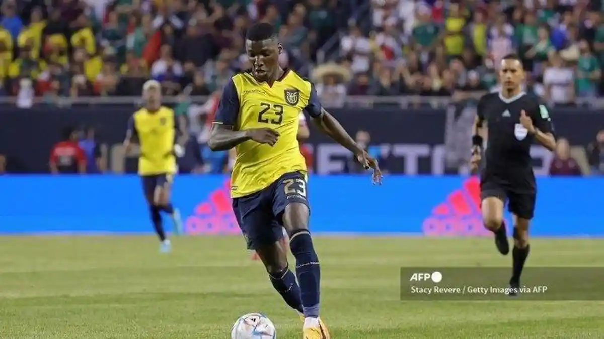 Chelsea Bersaing dengan Arsenal Demi Boyong Moises Caicedo