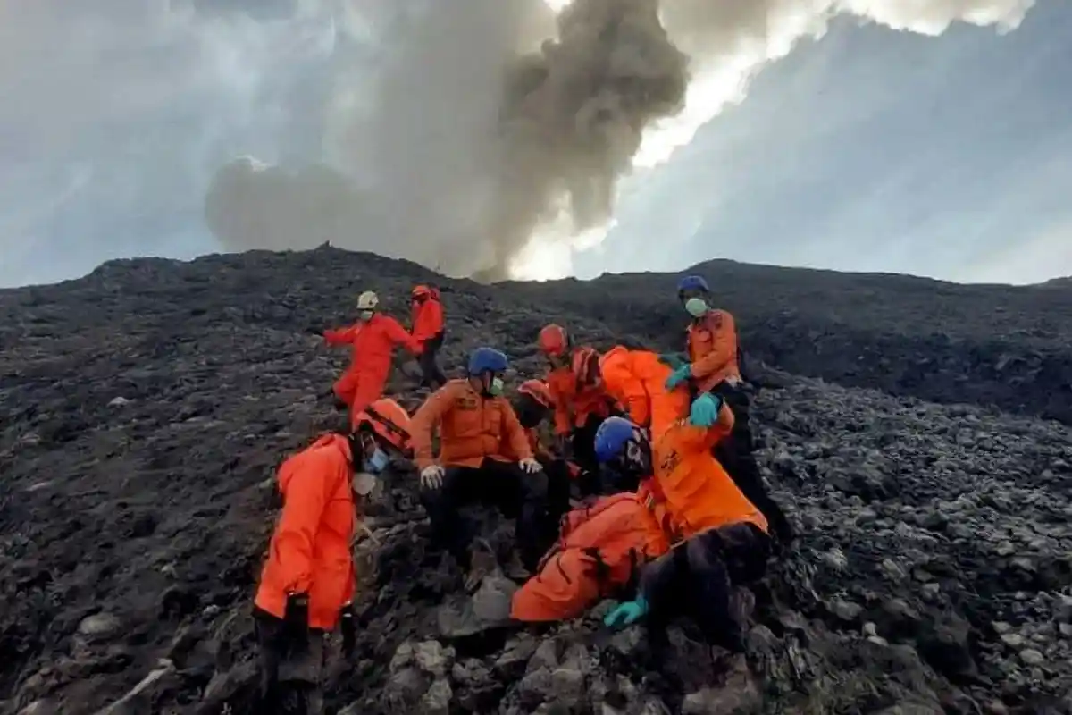 Kisah Mengharukan Pendaki Gunung Marapi: Almarhum M Adan Sempatkan Menolong Teman Kaki Patah