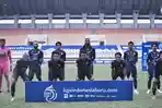 skuad-arema-fc-saat-pertandingan-melawan-bhayangkara-fc-yang-berakhir-imbang-1-1.jpg